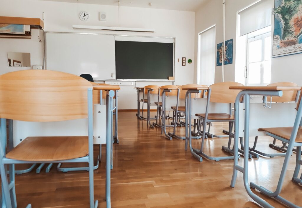 Empty school classroom, back to school.