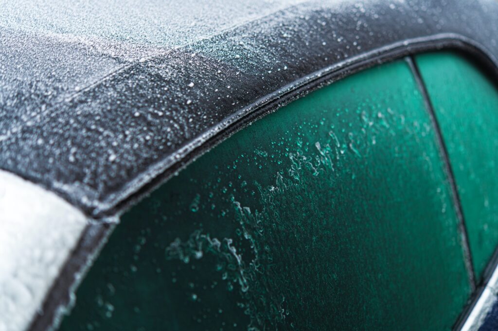 Fabric Convertible Vehicle Roof and Extreme Winter Temperatures.